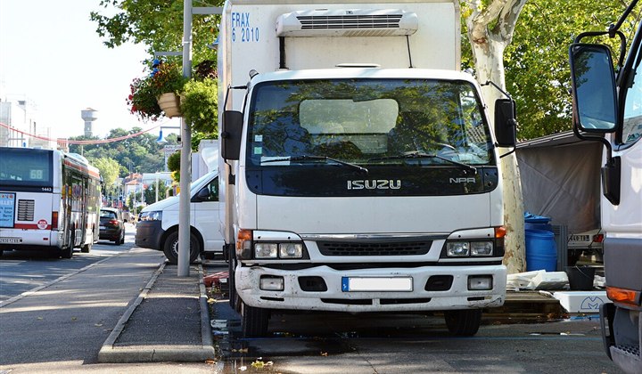 Xe tải lạnh Isuzu NPR 29C-567.89